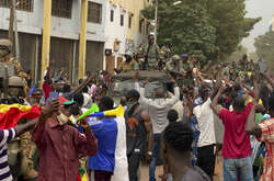 Новий держпереворот? Військові в Малі заарештували президента і прем'єра