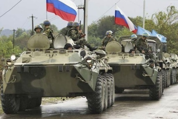 Росія залишила біля українських кордонів десятки тисяч військових і озброєння – Столтенберг