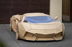 Американец собрал Lamborghini из картона, но продал по цене настоящей