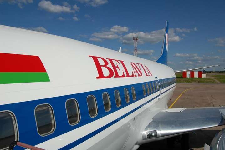 «Белавиа» анонсировала увольнение персонала после ограничений на полеты