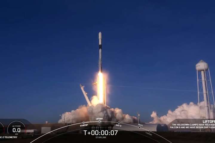 SpaceX вивела в космос четверту за місяць партію супутників Starlink