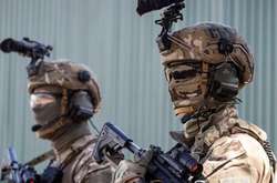 Під час тренувань спецпризначенці Центру спеціальних операцій «Альфа» Служби безпеки України звільнили «заручників» із вагона метро 