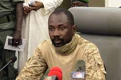  Полковник Гойти очолював перший переворот в серпні минулого року   