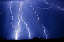 Негода наробила лиха в багатьох областях України