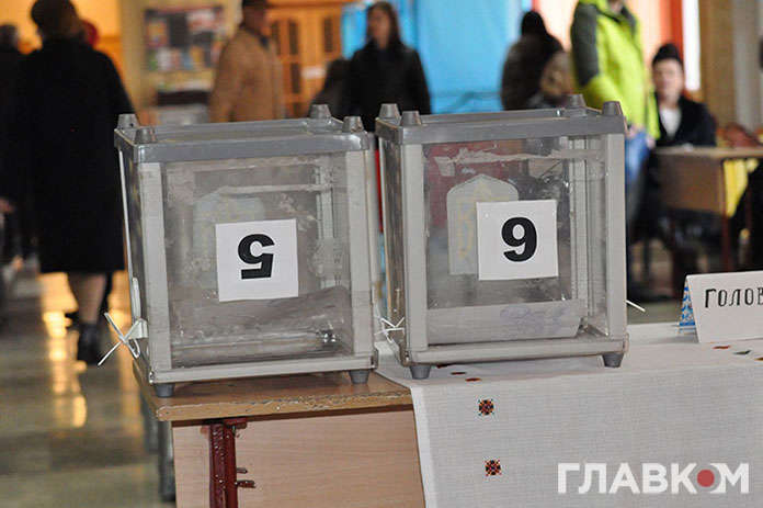 На підкуп виборців – $43,5 тис. В Одесі засудили голову дільничної комісії та її пособника