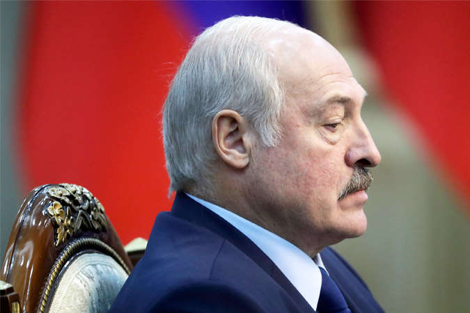 «Лукашенко – самодур із комплексом голови колгоспу. Для нього немає червоних ліній» – Безсмертний 