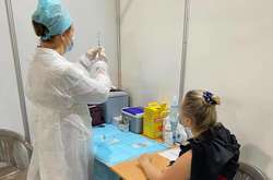 У вихідні  у Міжнародному виставковому центрі в Києві розпочав роботу Центр вакцинації від коронавірусу 