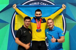Украинский тяжеловес установил новый мировой рекорд (видео)