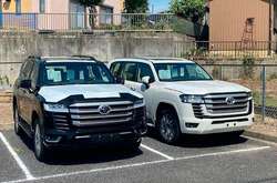 Toyota Land Cruiser 300