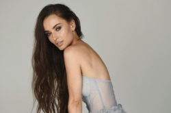 Актриса Ксения Мишина