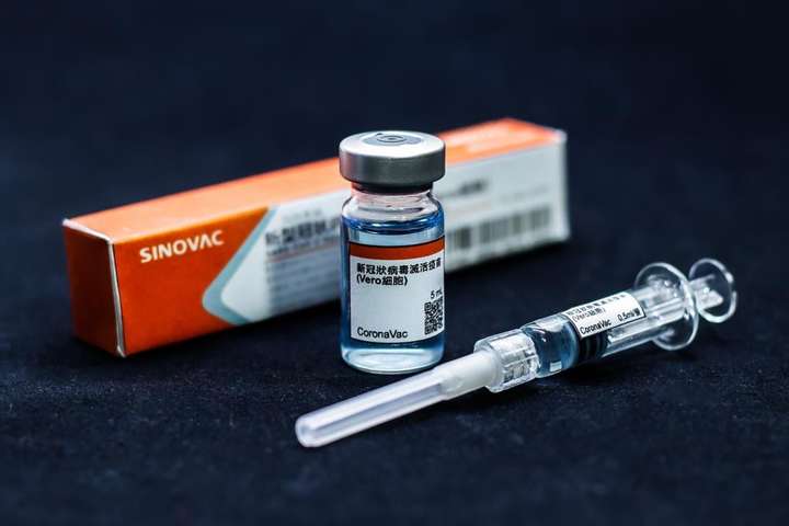 Ляшко запевнив, що щеплені Sinovac отримають міжнародний сертифікат про вакцинацію