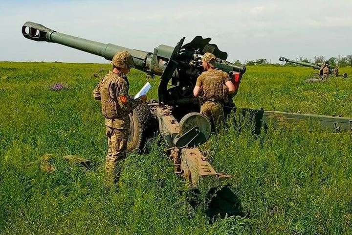 Артилеристи з Вінниччини провели навчальні стрільби в районі ООС 