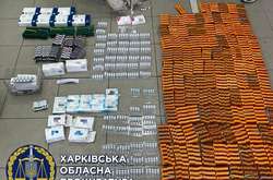 Правоохоронці вилучили незаконні препарати і кошти з аптек Харкова