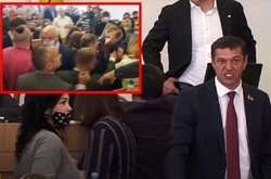 У Рівному депутати влаштували бійку (відео)