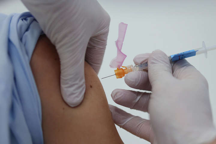 У Нідерландах людям, які вже перехворіли на Covid-19, вводитимуть одну дозу вакцини