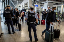 Испания открывает границы для вакцинированных туристов