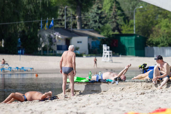 Стало відомо, коли в Києві стартує купальний сезон