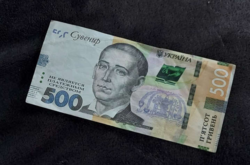 В Одессе женщина получила в банкомате сувенирные 500 грн. Финучреждение отреагировало