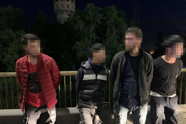 У Києві група іноземців викрала чоловіка, який заборгував гроші