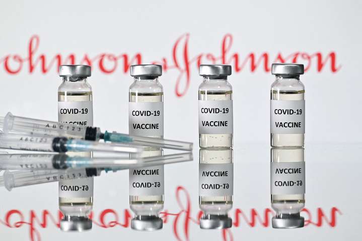 Дослідження показало, як вакцина Johnson&Johnson ефективна проти Covid-штамів