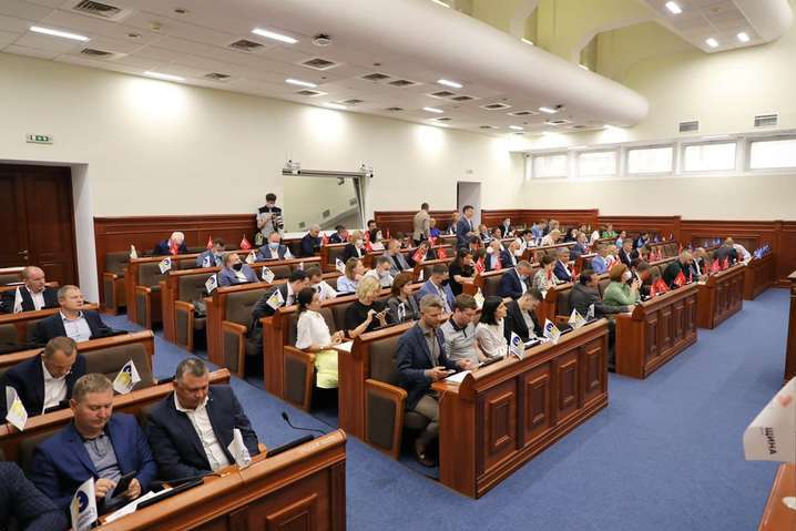 Київрада проводить засідання: на розгляді майже 250 проєктів