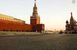 У центрі Москви чоловік вистрелив собі у голову (відео)