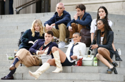 В сети показали первый трейлер продолжения сериала «Сплетница»