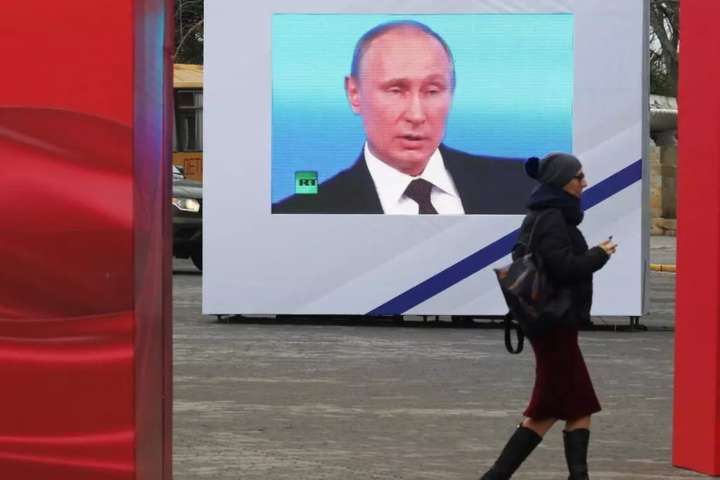 Білий дім та Кремль пояснили, чому Байден і Путін проведуть окремі пресконференції