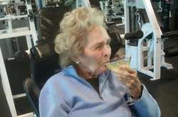 Люди, які зберігають спокій в найабсурдніших ситуаціях. Добірка курйозних фото