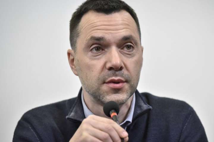 Новий скандал. Арестович поглузував з обіду бійців