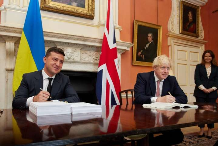 Президент Украины и премьер-министр Великобритании поговорили во время саммита G7 - Зеленский провел переговоры с Джонсоном: главные темы беседы