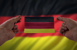 Глава Минздрава Германии хочет отменить масочный режим