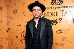 Известный украинский модельер представил коллекцию рюкзаков для поколения Z (фото)