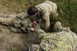 До Дніпра з ООС доправили двох поранених військовослужбовців