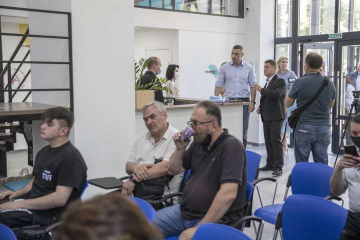 У Києві з’явився ще один громадський простір Vcentri Hub (фото)