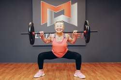 90-летняя бабушка из Японии похудела и стала фитнес-тренером (фото)