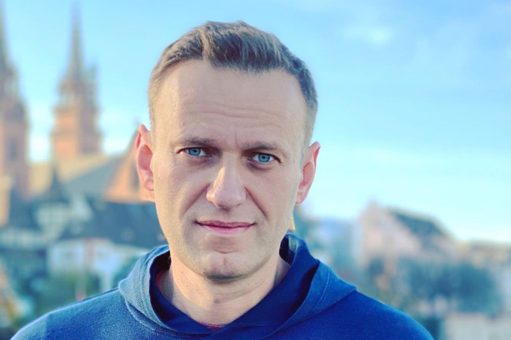 «Навального сгноят в камере». Экс-депутат РФ Пономарев о договоренности Байдена и Путина