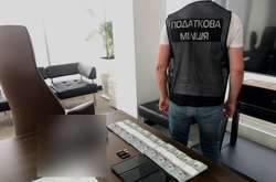 Правоохоронці провели низку санкціонованих обшуків у членів організованої групи, причетних до протиправної діяльності