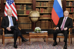 Возвращение послов и Украина в НАТО: Путин рассказал, о чем говорил с Байденом
