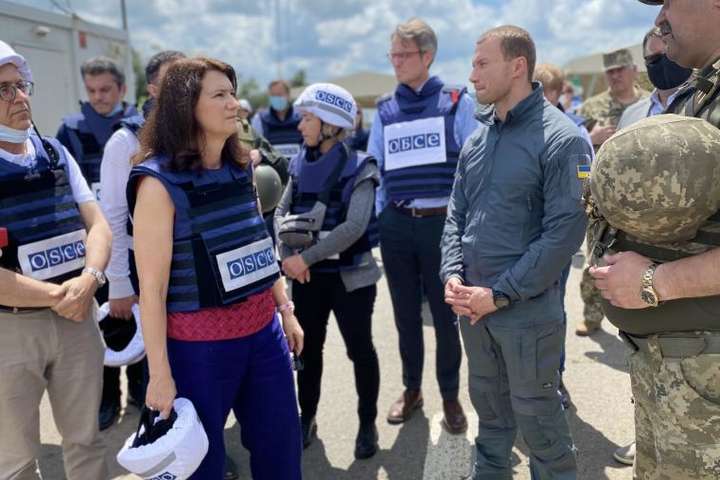 Глава ОБСЄ поговорила на Донбасі з українськими військовими