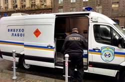 У Києві «замінували» станцію метро «Хрещатик» і залізничний вокзал