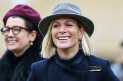 Внучка Елизаветы II впервые вышла в свет после рождения ребенка (фото)