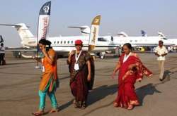 На іноземців, які прибувають з Індії поширюються стандартні вимоги для в’їзду