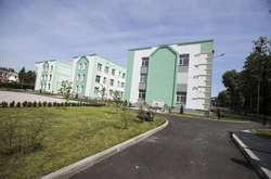 Із ліфтами та унікальним опаленням: 1 вересня в Києві відкриється нова школа (фото, відео)