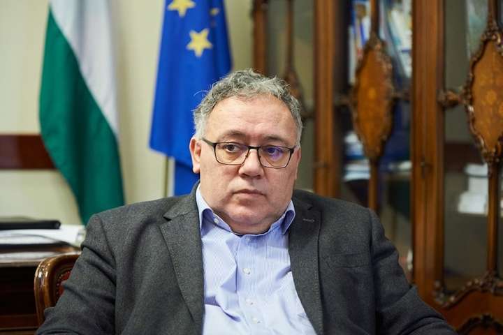 Посол Іштван Ійдярто: Мінімум 80% газу, якого потребує Угорщина, іде з Росії