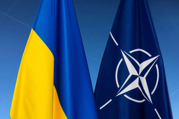Пока нет условий для приема Украины в НАТО – глава МИД Франции