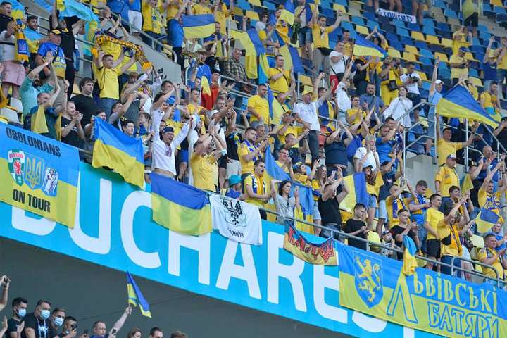 Наймолодшим уболівальником збірної України на стадіоні Євро стало немовля фаната-барабанщика