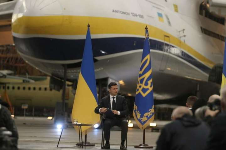Президент підписав закон про підтримку українських авіакомпаній. Що він передбачає