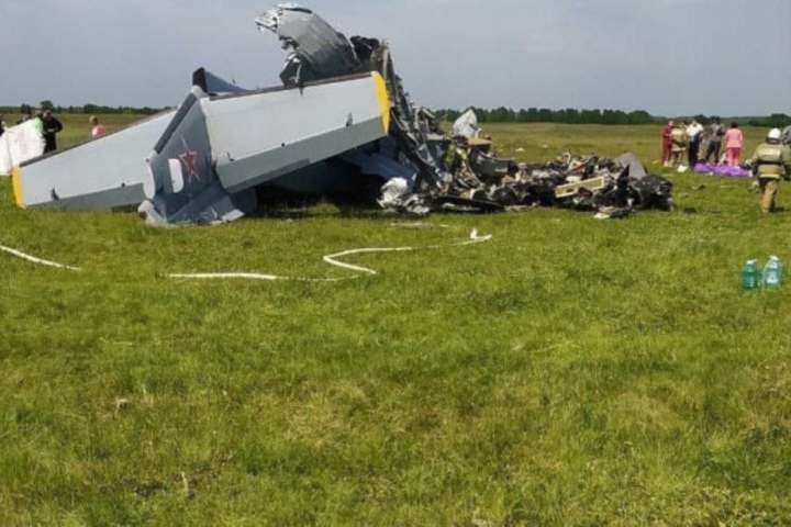 Зросла кількість жертв авіакатастрофи літака з парашутистами в Росії