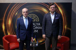 Дмитро Кулеба обговорив із главою МЗС Грузії Давідом Залкаліані взаємне визнання свідоцтв про вакцинацію від Covid-19